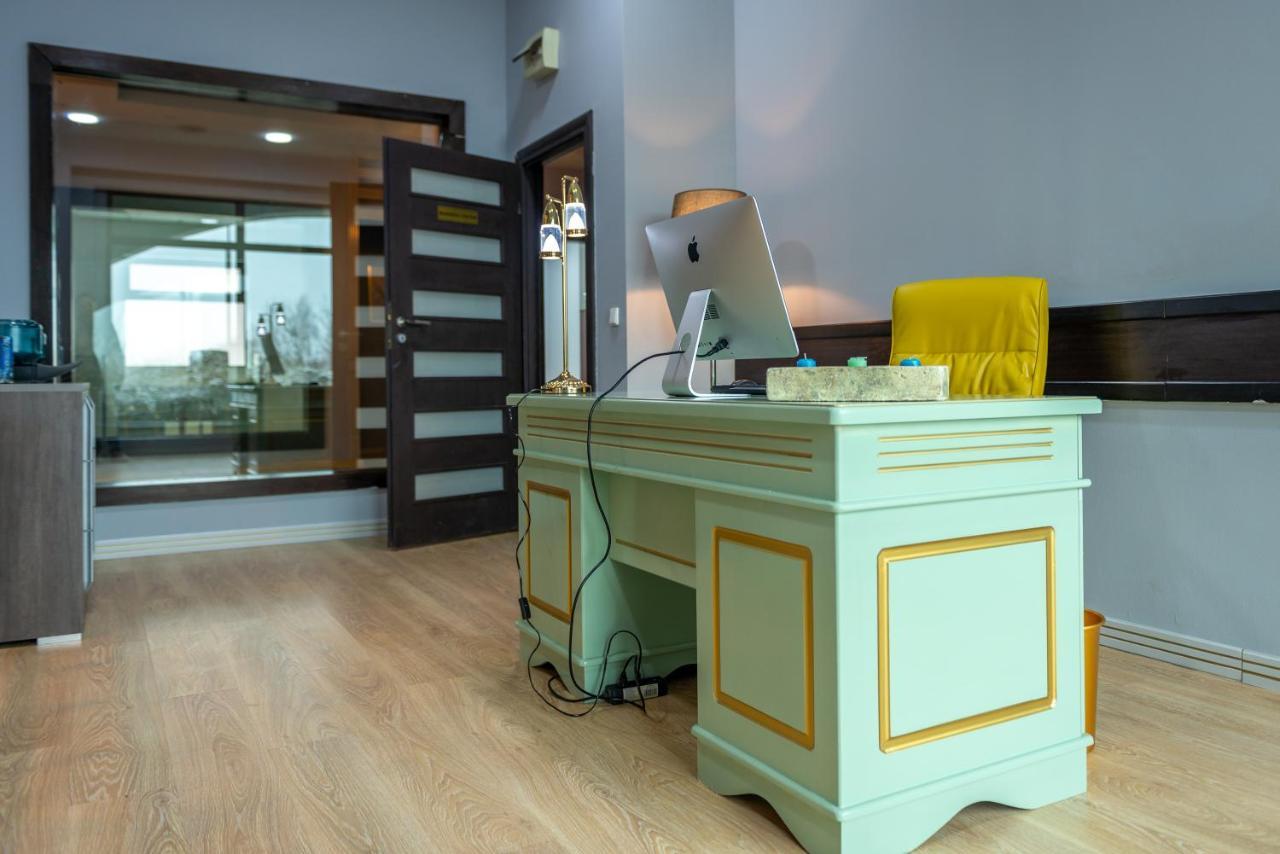 Phoenicia Express Hotel Bucarest Esterno foto