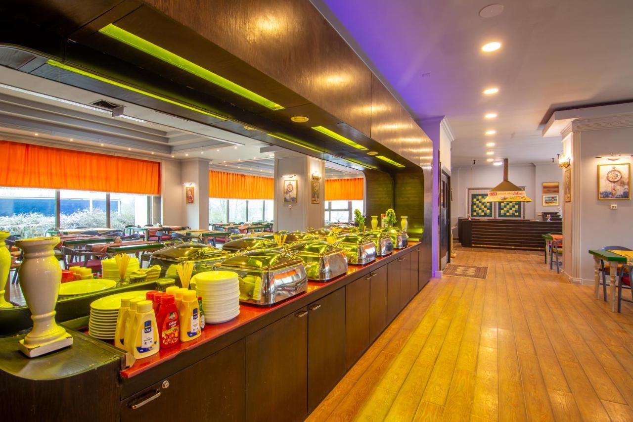 Phoenicia Express Hotel Bucarest Esterno foto