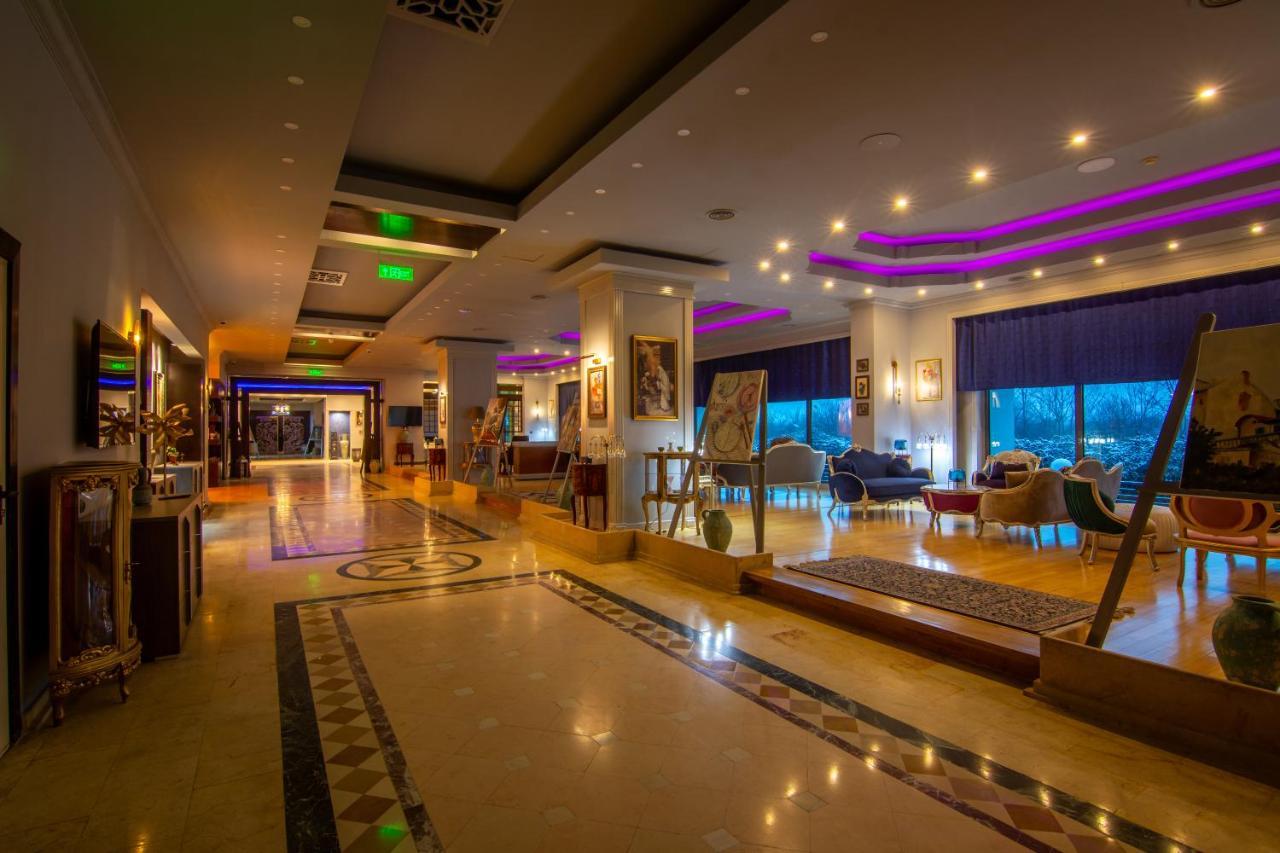 Phoenicia Express Hotel Bucarest Esterno foto